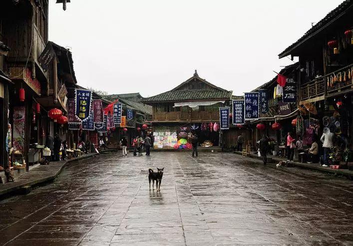全球患者仅500多！男子右脸肿成“鹌鹑蛋”，原来是这罕见病…